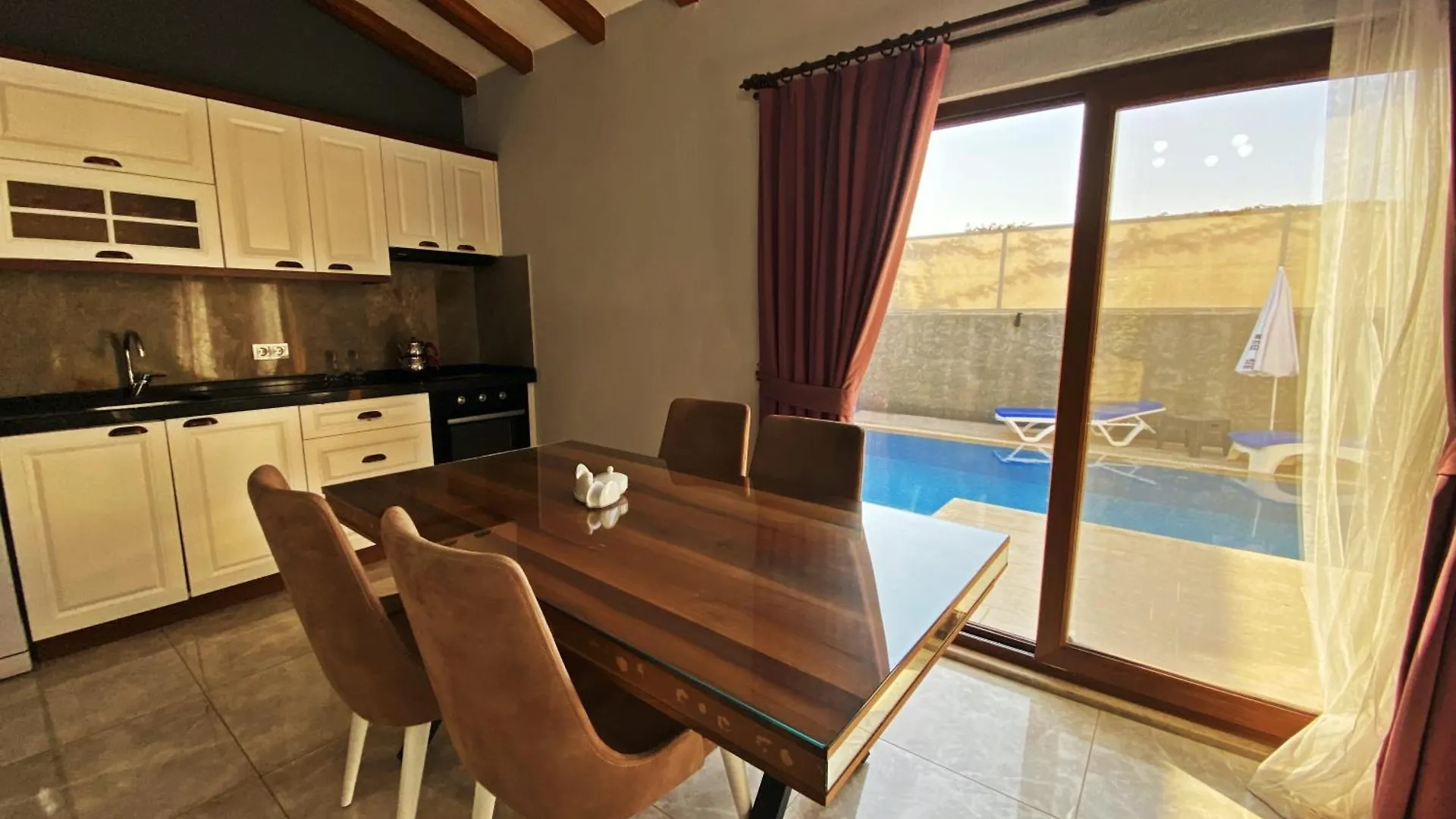 Likya Safir 2+1 Villa, Oezel Havuzlu, Fethiye